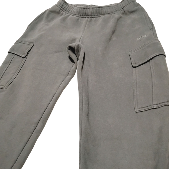 Aritzia NWOT | Mega Fit Sweatfleece Cozy Fleece Cargo Sweat Pant | Size XS - Picture 9 of 10